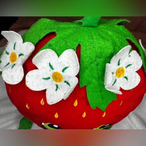 🍓Strawberry Kiss Shopkins Plush- preloved - Picture 6 of 9